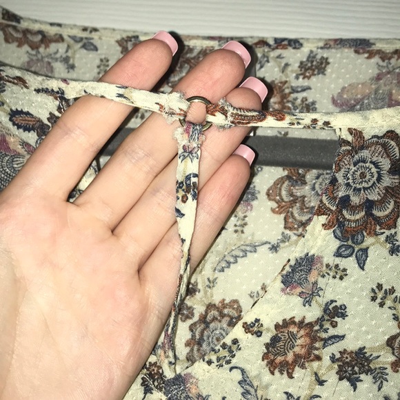 *SOLD* Babydoll Top 🌼 - Picture 4 of 5